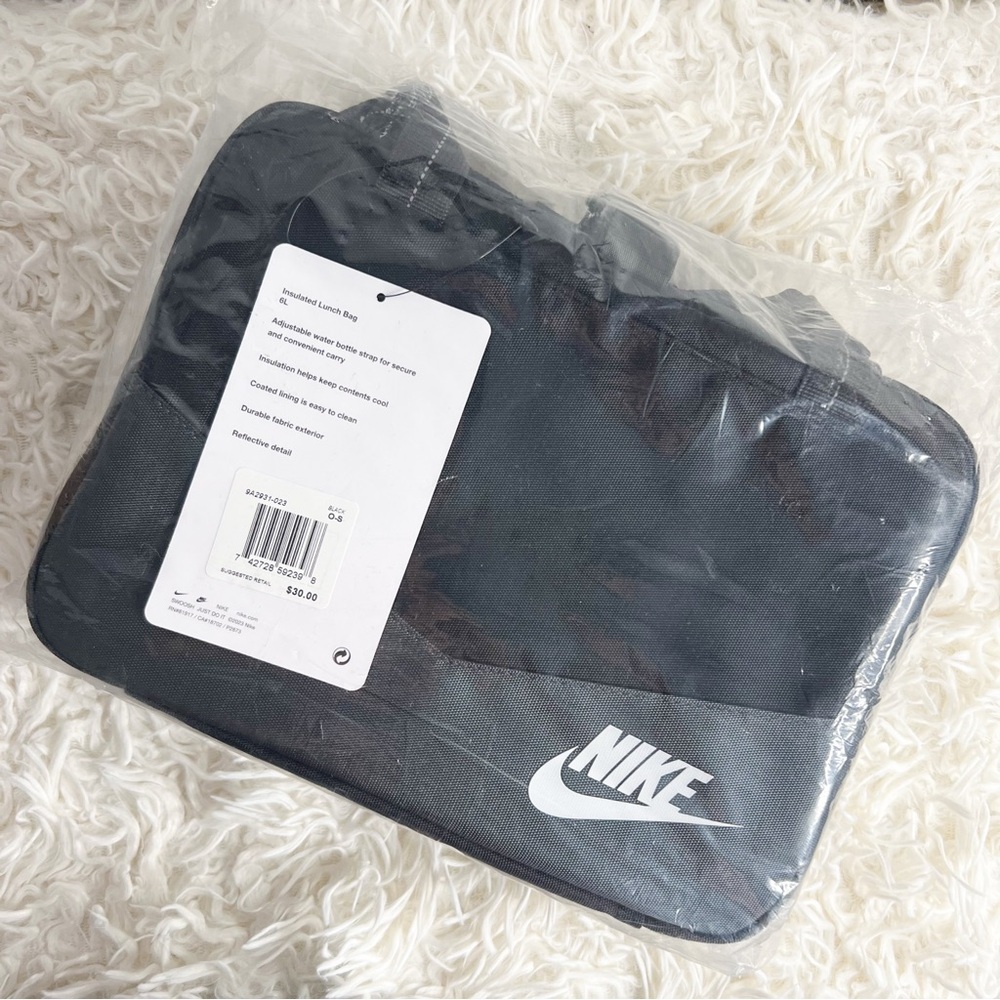 Nike Futura Square Lunch Bag, Black White, 6L - Picture 3 of 8